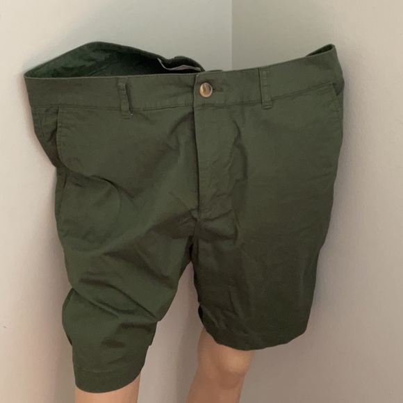 Old Navy Green Everyday Short High Rise Shorts - Picture 2 of 7
